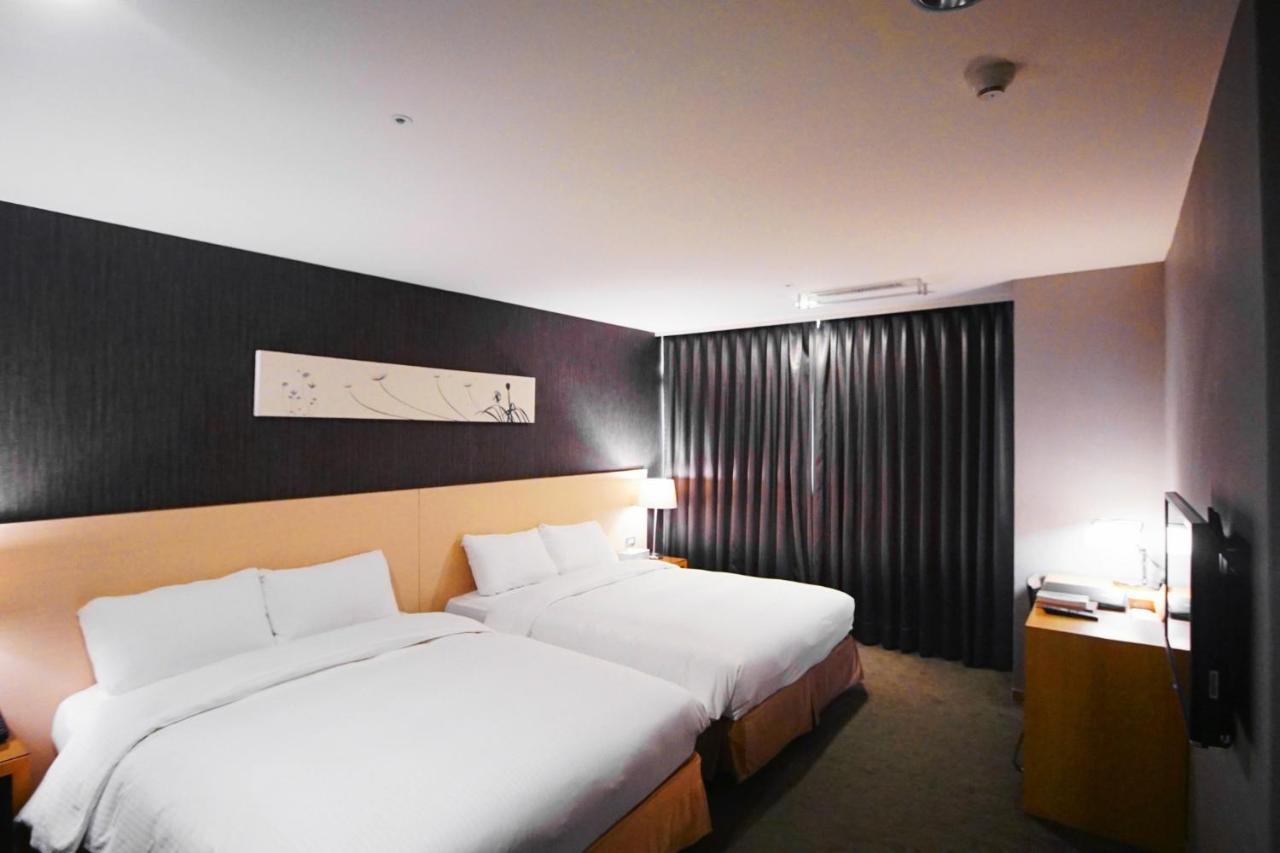 Beacon Hotel Taizhong Zewnętrze zdjęcie