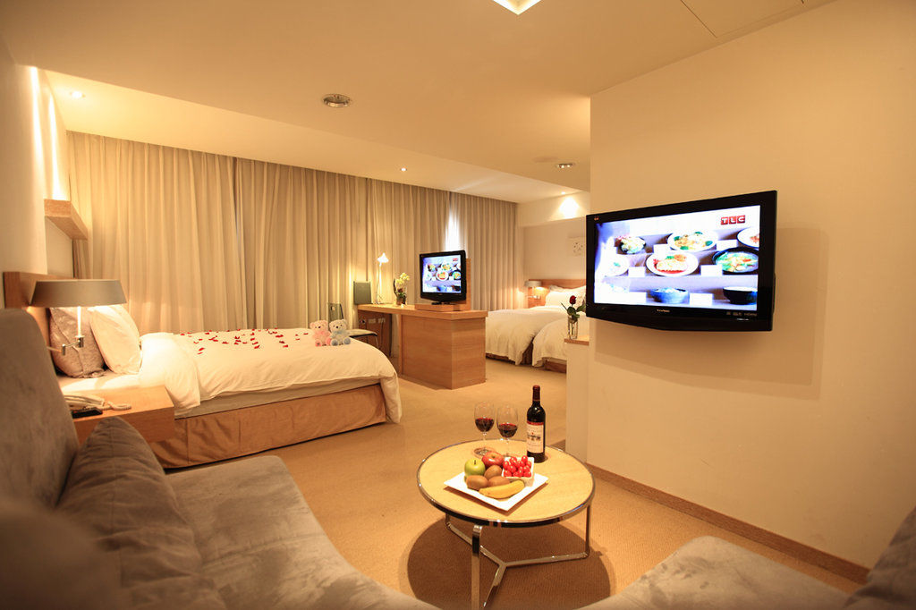 Beacon Hotel Taizhong Zewnętrze zdjęcie